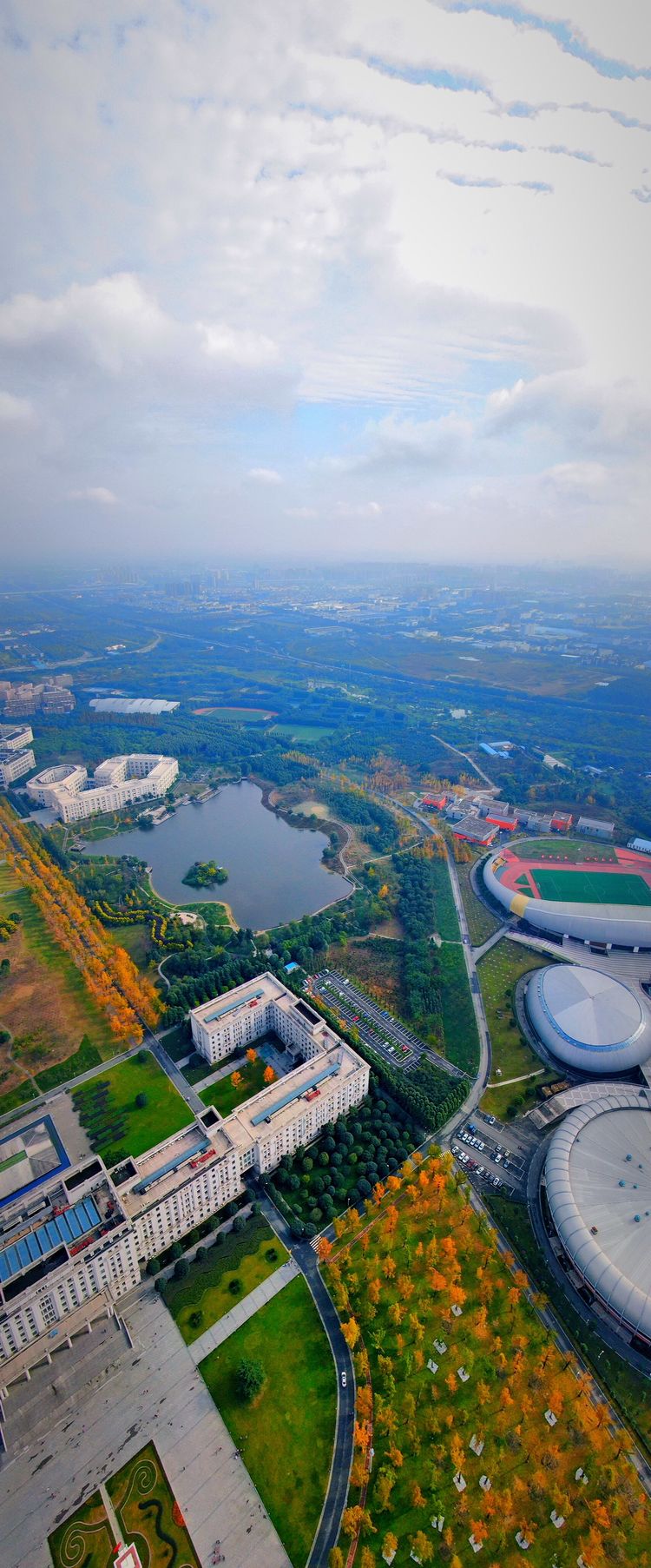 成都電子科技大學的秋天&hellip;