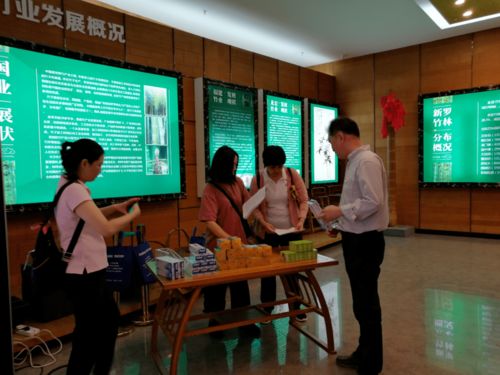 小池鎮(zhèn)培斜村聯(lián)合市、區(qū)科協(xié)開(kāi)展“學(xué)黨史 辦實(shí)事”教育咨詢服務(wù)實(shí)踐活動(dòng)